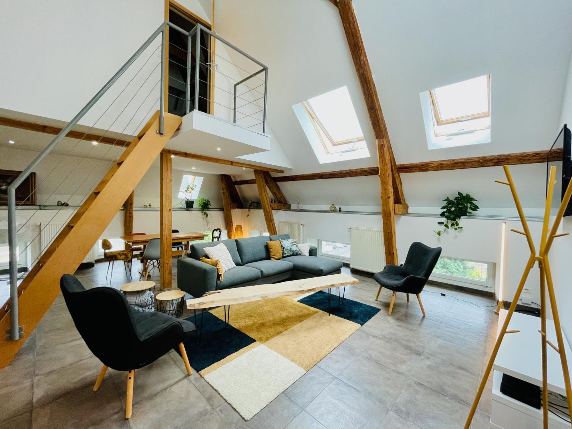 Appartement Duplex + Parking Gratuit Facile à Sainte-Suzanne  Extérieur photo